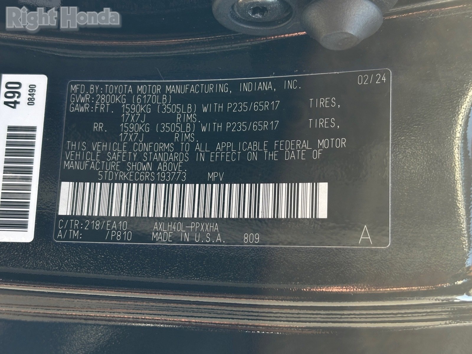 Used 2024 Toyota Sienna XLE image 30