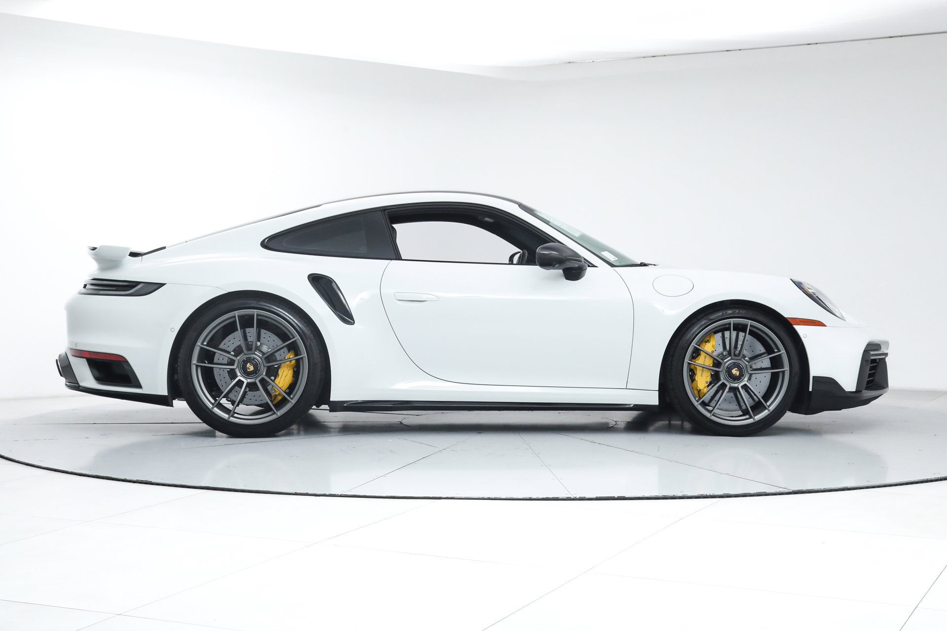 Used 2025 Porsche 911 Turbo S image 6
