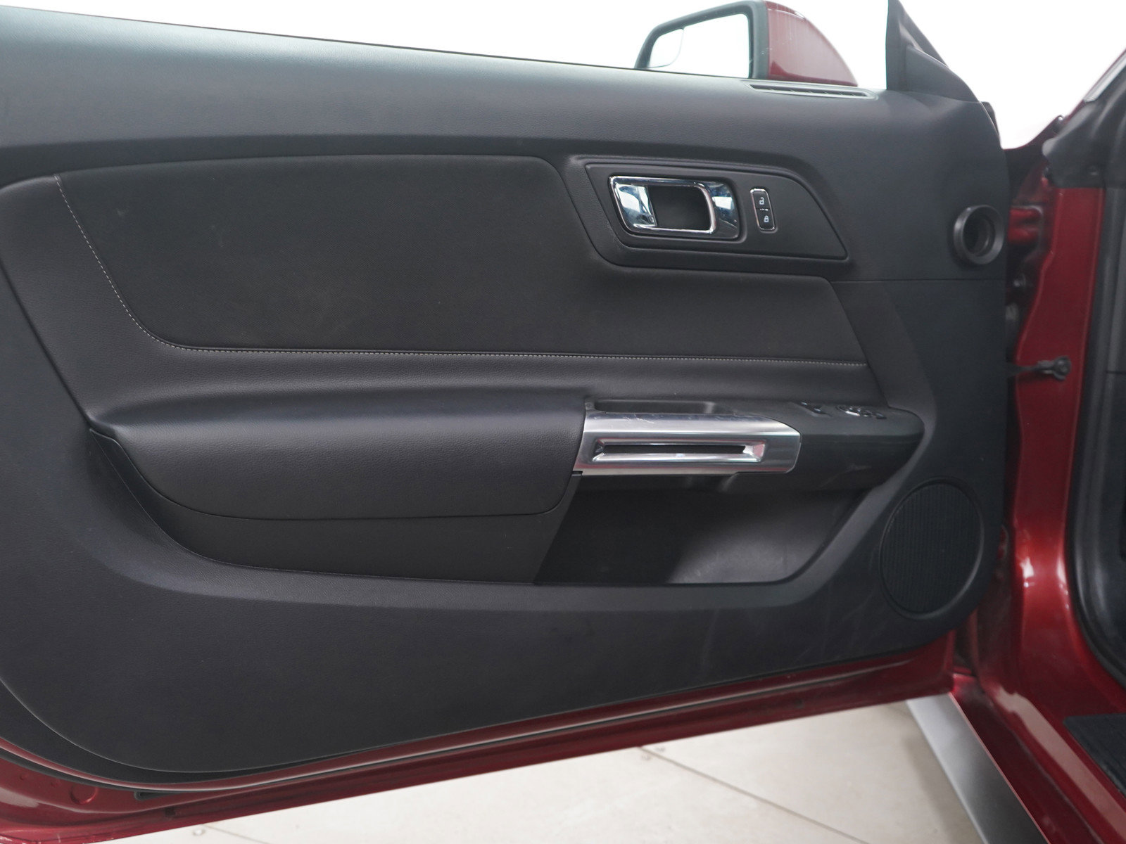 Used 2016 Ford Mustang Coupe w/ Equipment Group 051A image 13