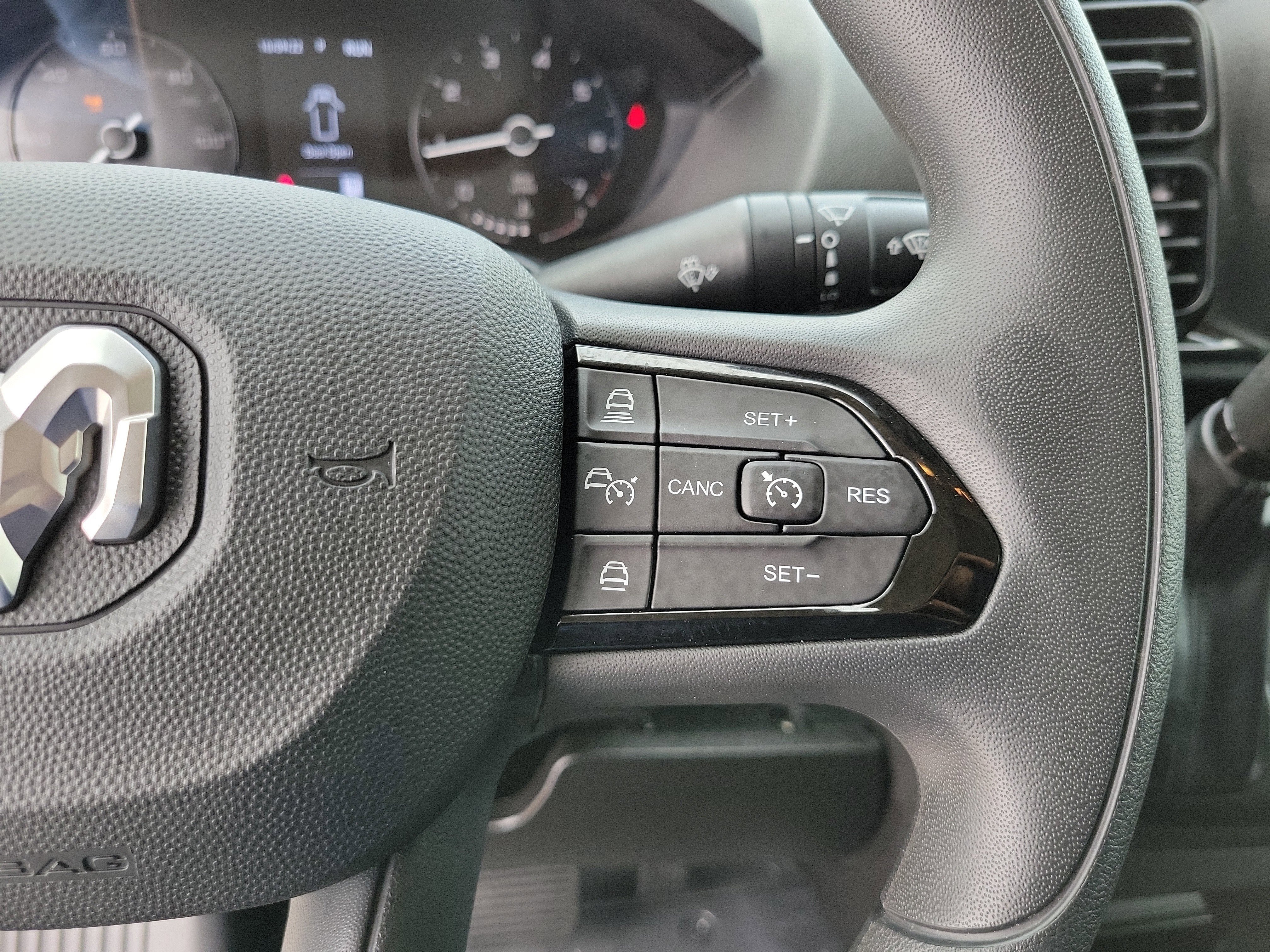 Used 2026 RAM ProMaster 2500 w/ Convenience Group FWD image 23