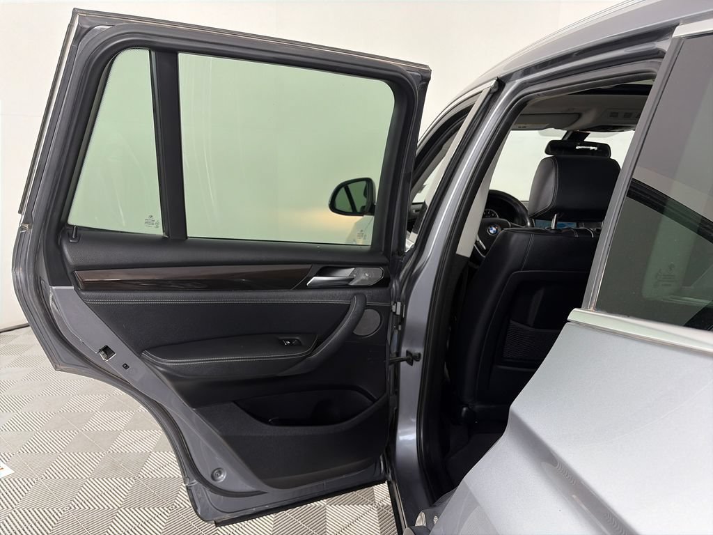 Used 2016 BMW X3 xDrive28i AWD/4WD image 12