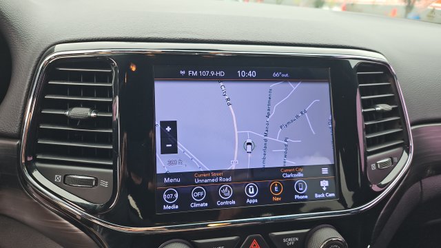 Used 2020 Jeep Grand Cherokee Altitude RWD image 24