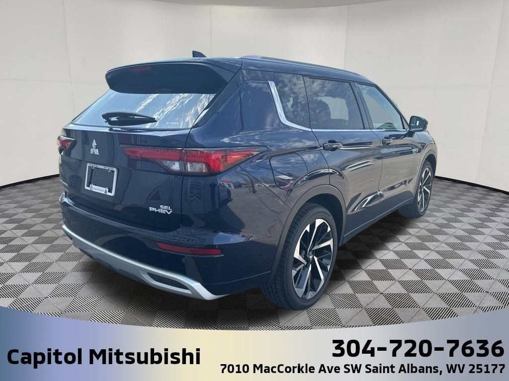 New 2025 Mitsubishi Outlander SEL image 8
