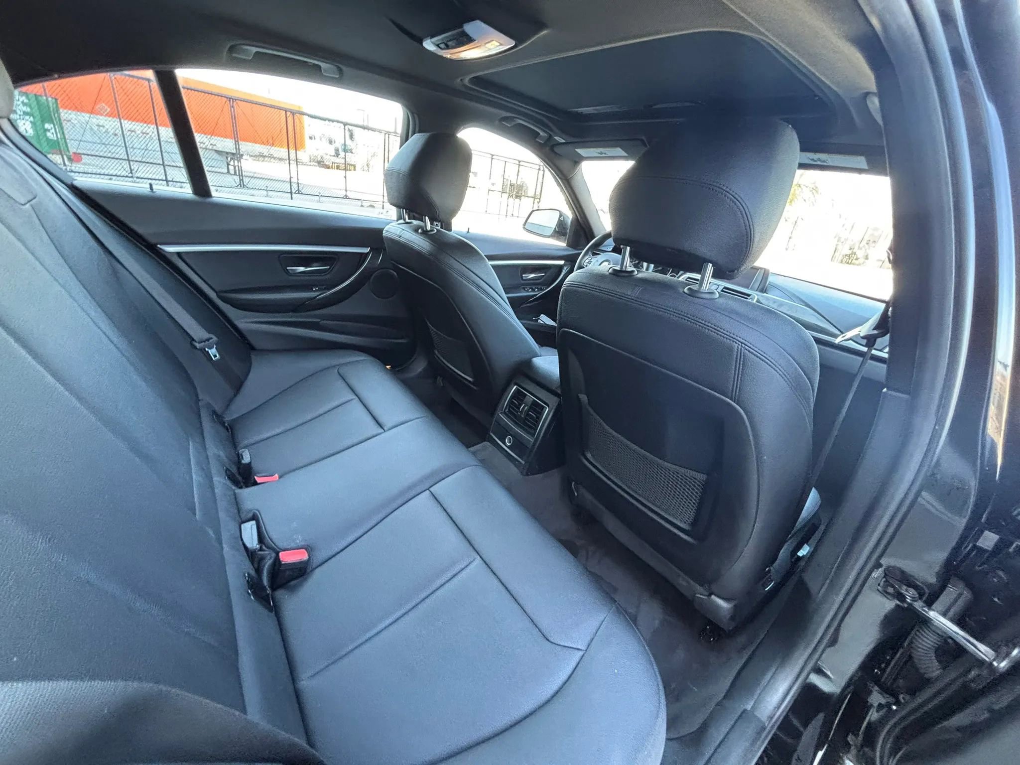 Used 2018 BMW 330i xDrive Sedan w/ Convenience Package image 26