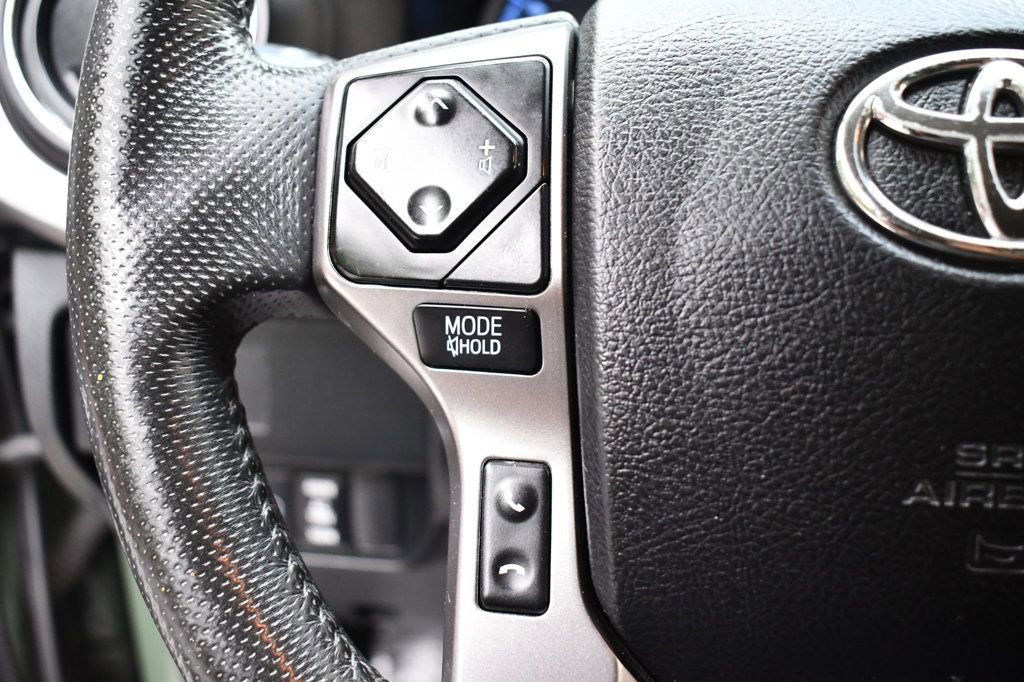 Used 2021 Toyota Tacoma SR5 w/ Trail Edition image 21