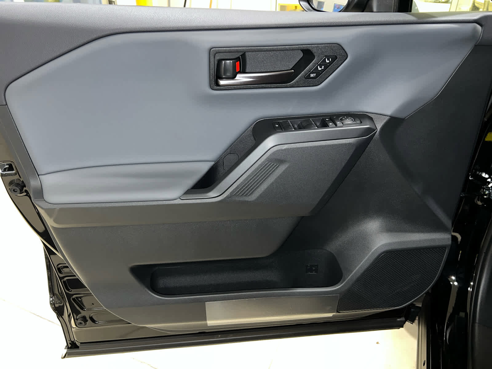 New 2026 Toyota RAV4 XSE AWD/4WD image 13