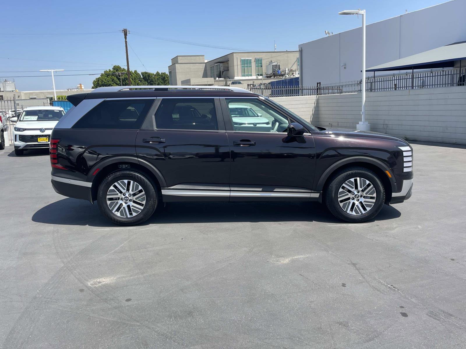 Used 2026 Hyundai Palisade SEL Premium FWD image 3
