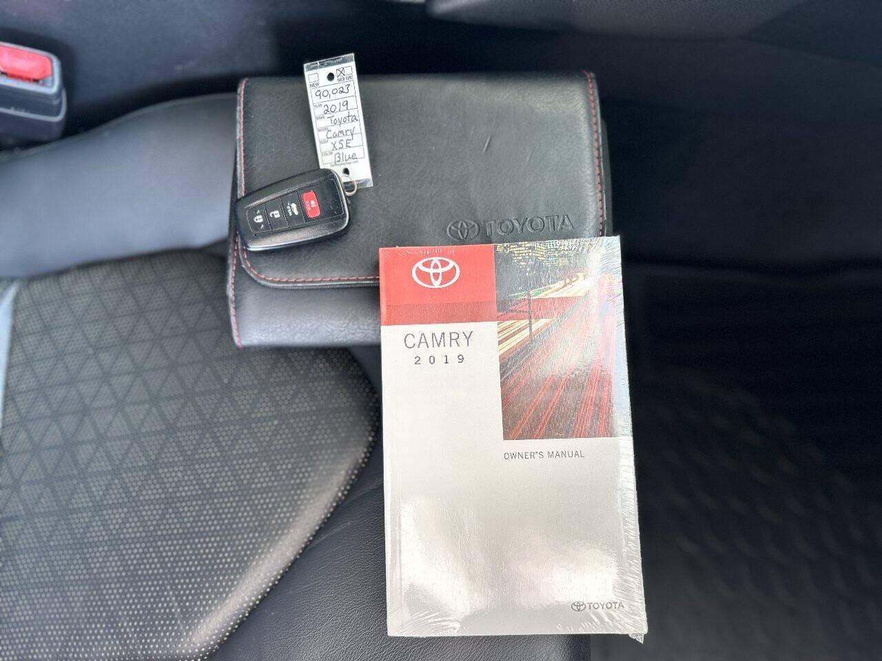 Used 2019 Toyota Camry XSE w/ Navigation Package FWD image 86