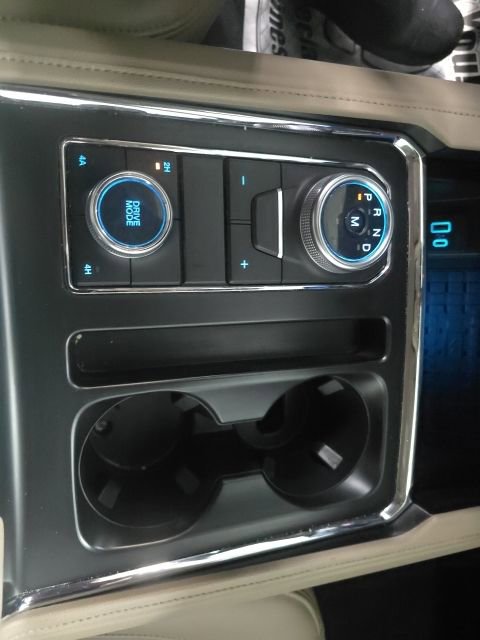 Used 2024 Ford Expedition XLT image 25