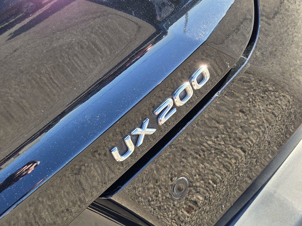 Used 2019 Lexus UX 200 F Sport w/ F Sport Premium Package image 9