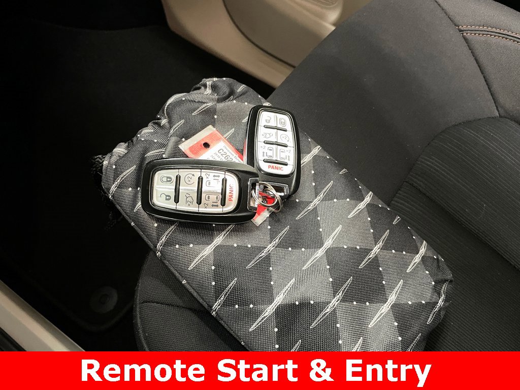 Used 2019 Chrysler Pacifica Touring Plus w/ Advanced Safetytec Group image 7