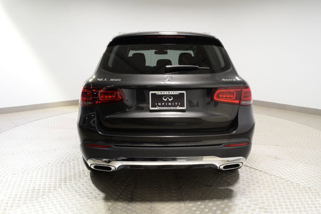 Used 2021 Mercedes-Benz GLC 300 4MATIC image 4