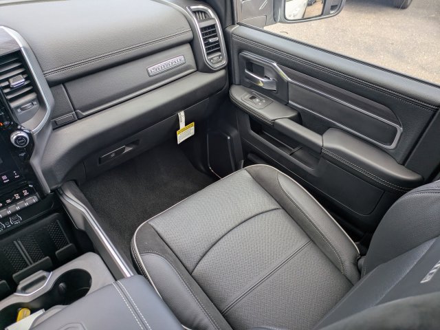 Used 2025 RAM 2500 Laramie w/ Night Edition RWD image 16