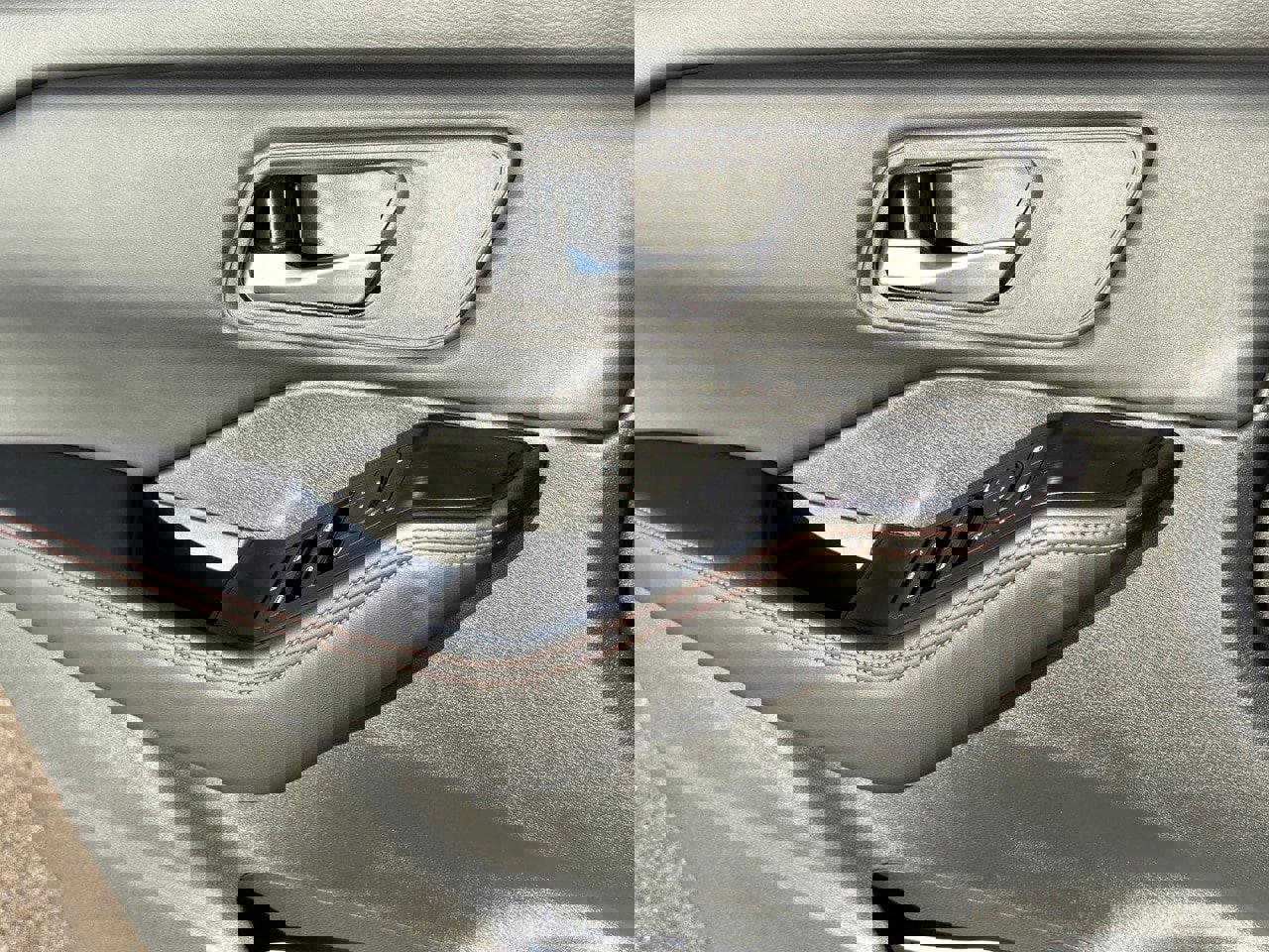 New 2026 Nissan Rogue SV image 18