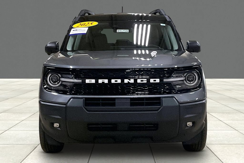 Certified 2025 Ford Bronco Sport Outer Banks w/ Outer Banks Tech Package+ AWD/4WD image 3