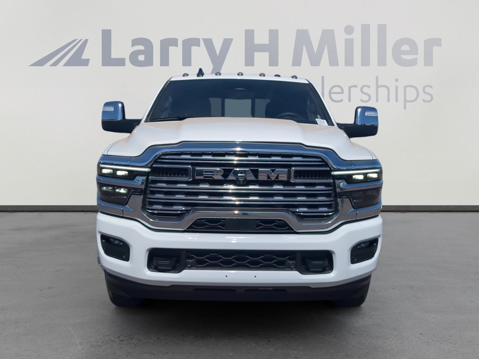 New 2026 RAM 3500 Limited image 8