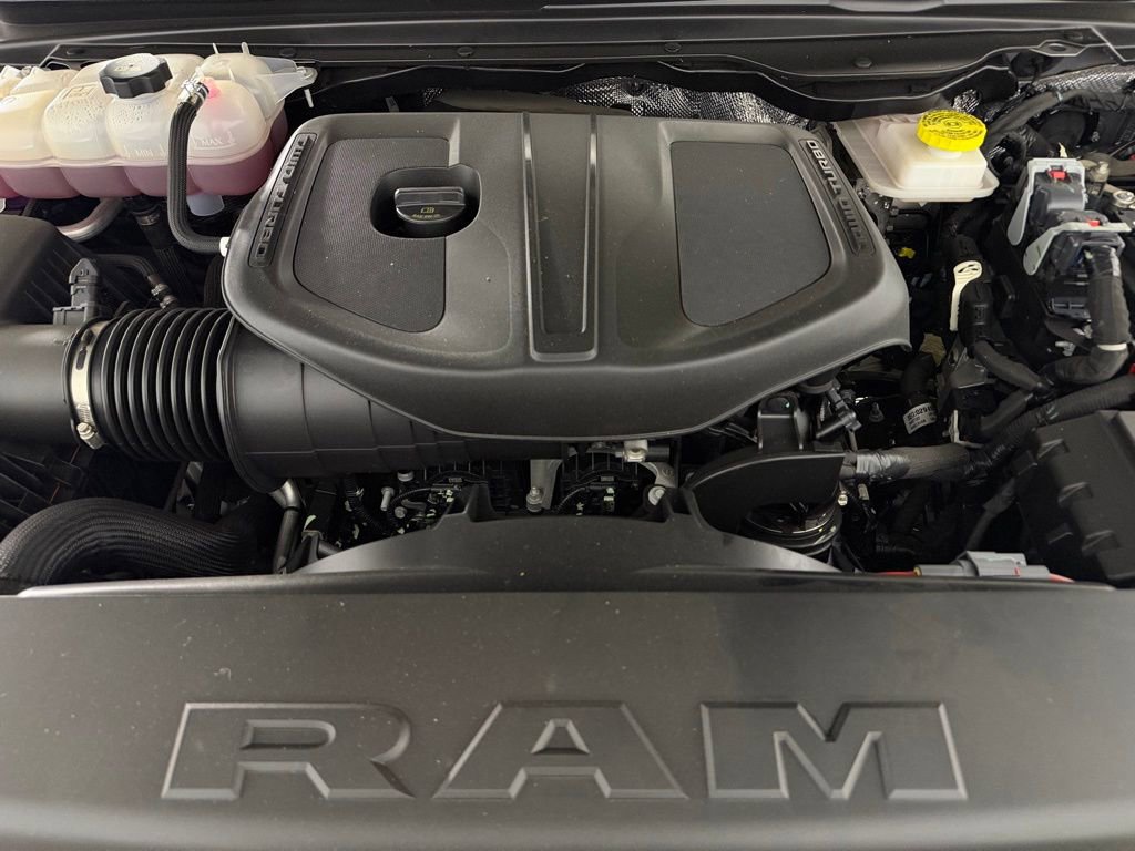 Used 2025 RAM 1500 Big Horn AWD/4WD image 34