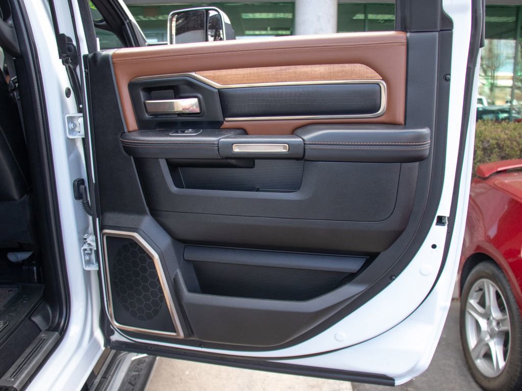 Used 2021 RAM 2500 Limited image 23