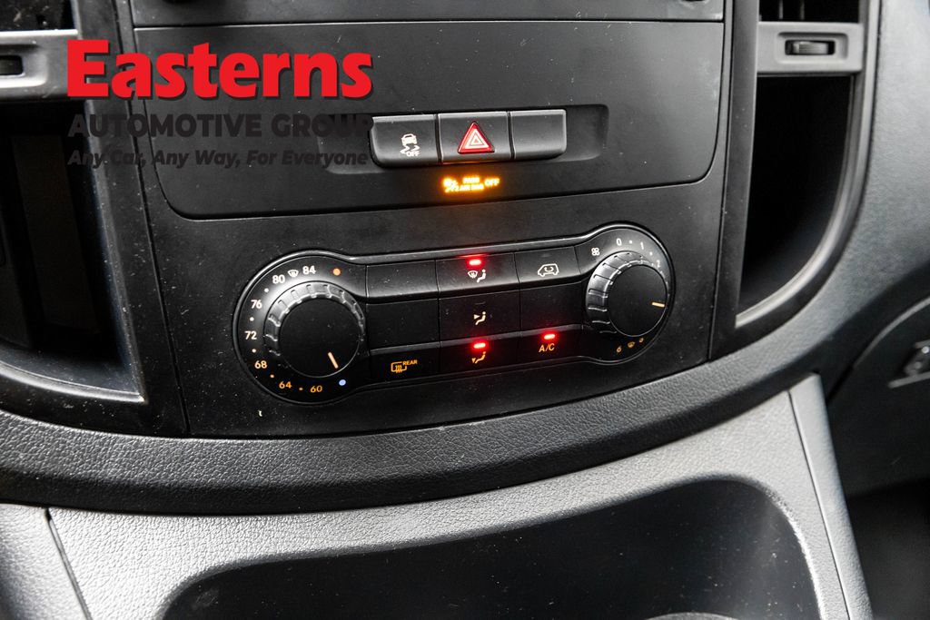 Used 2022 Mercedes-Benz Metris image 17