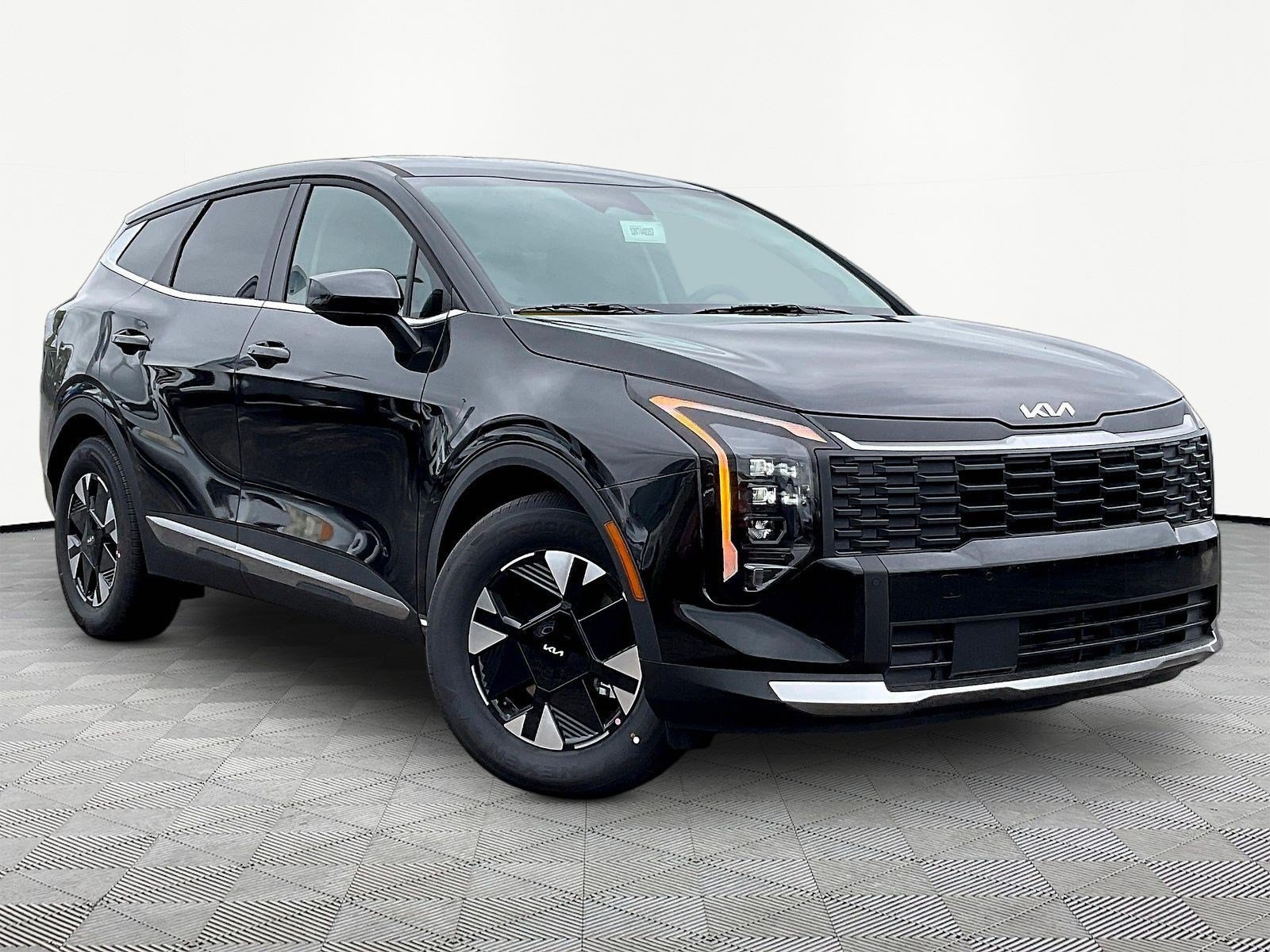 New 2027 Kia Sportage LX FWD image 3