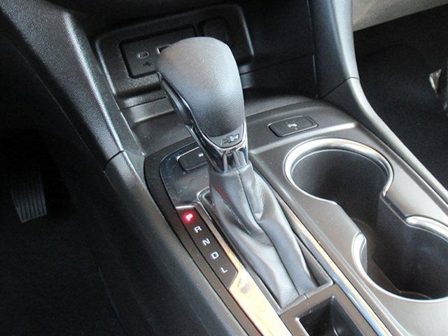 Used 2023 Chevrolet Equinox LT w/ Driver Convenience Package image 27