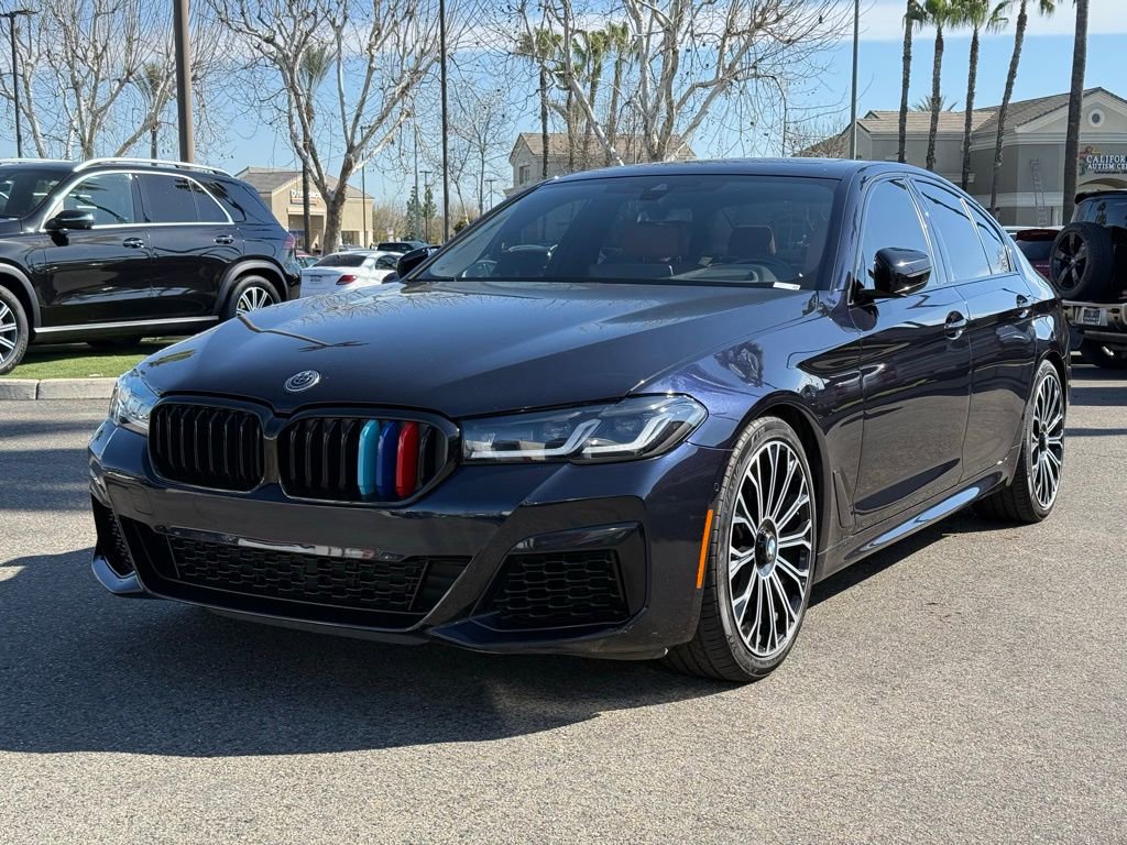Used 2022 BMW M550i xDrive w/ Premium Package image 9