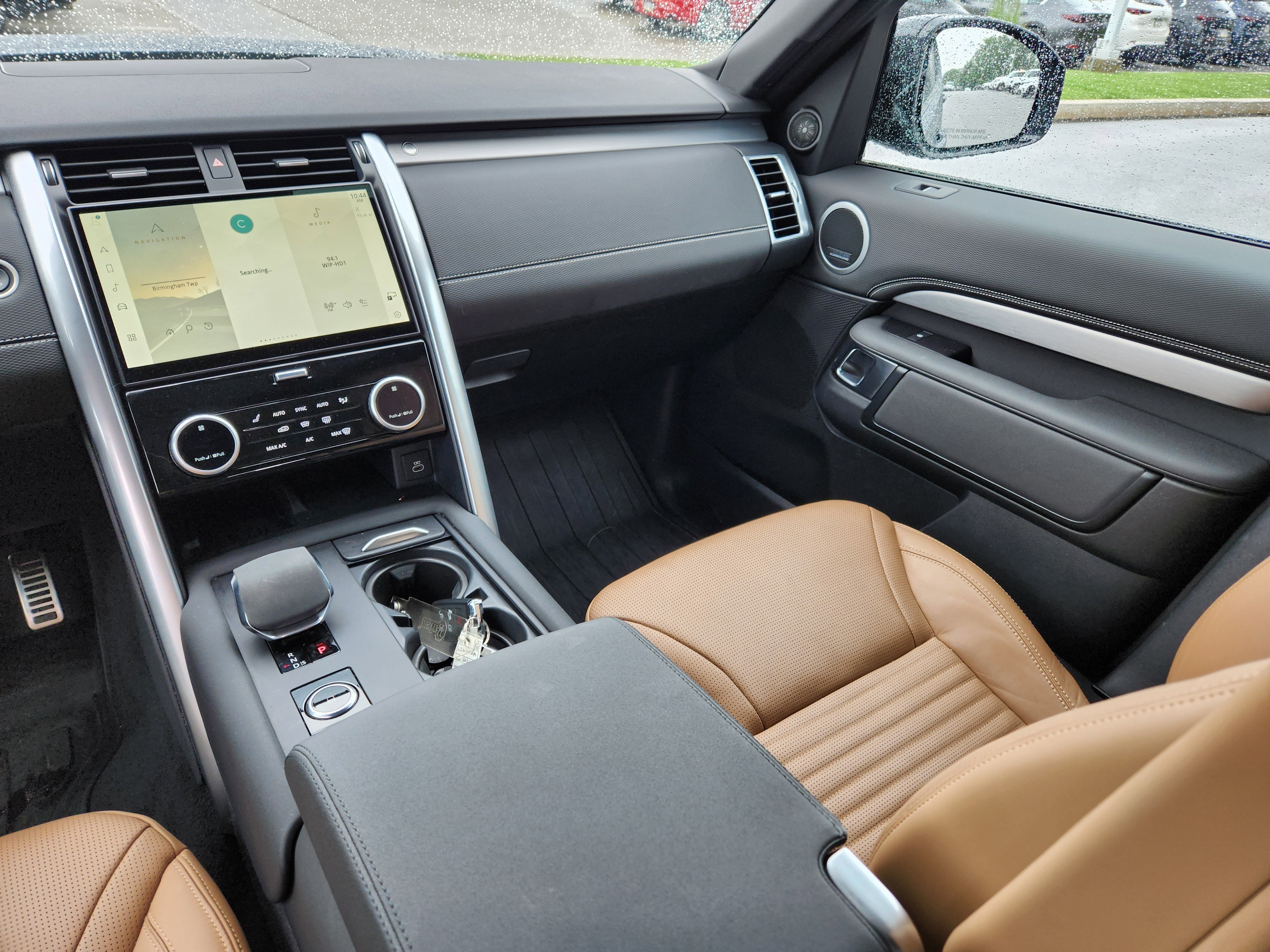 Certified 2024 Land Rover Discovery Dynamic SE AWD/4WD image 42