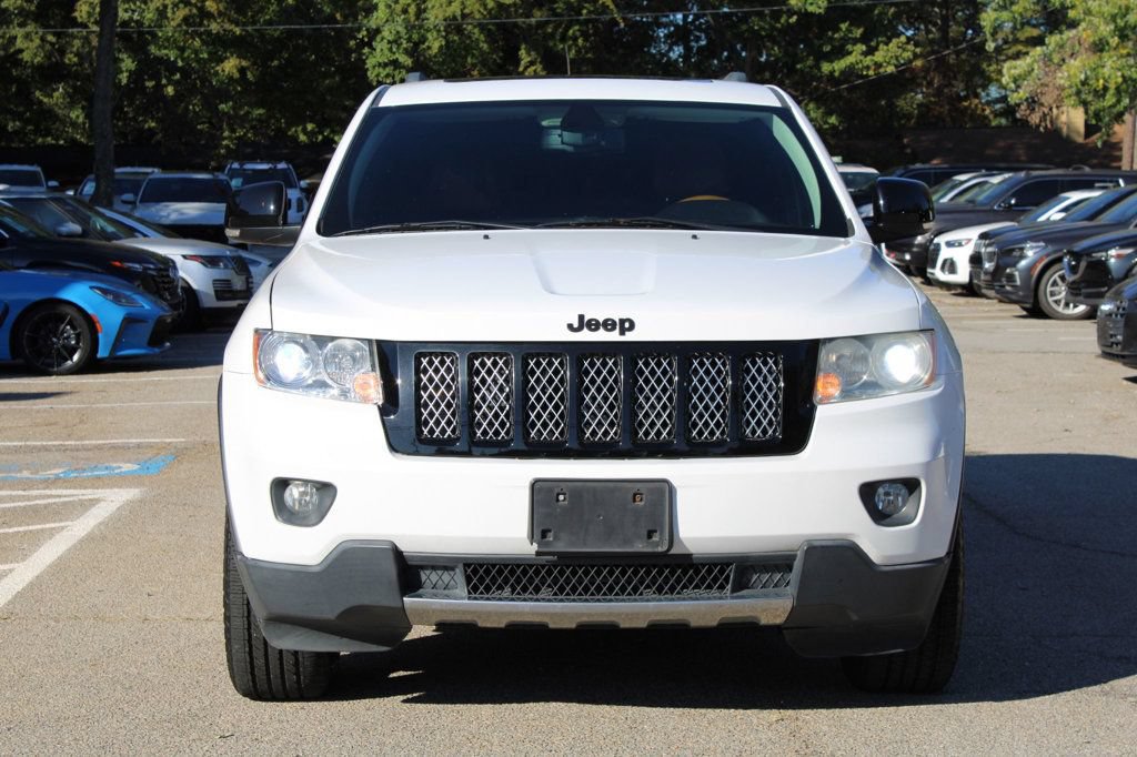 Used 2013 Jeep Grand Cherokee Overland RWD image 2