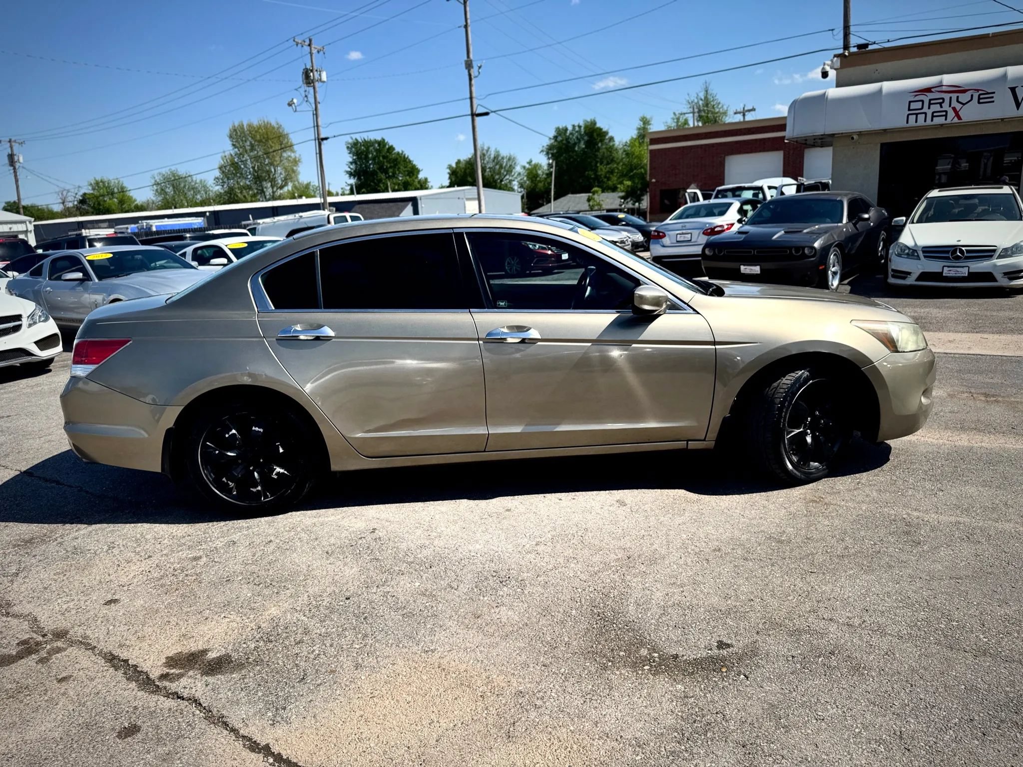 Used 2010 Honda Accord EX-L image 8