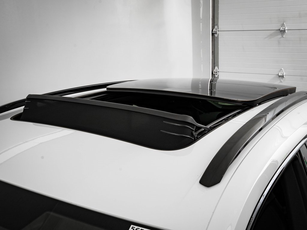 New 2026 Porsche Macan 4S Electric image 15