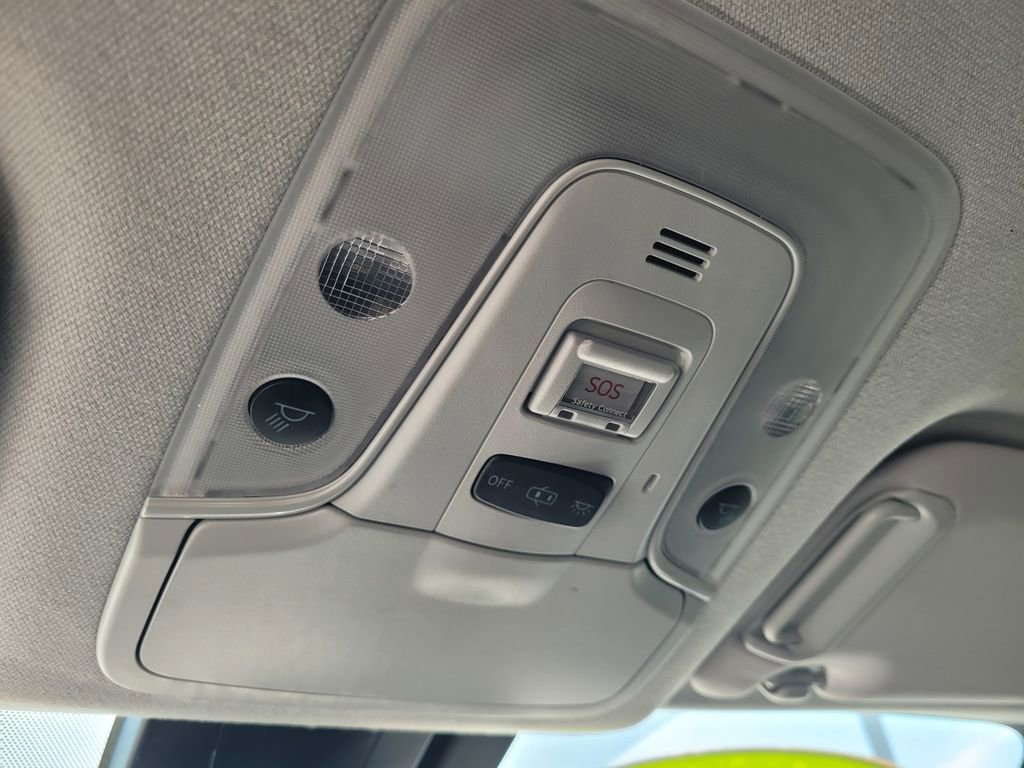 Used 2022 Toyota Prius Prime XLE image 20