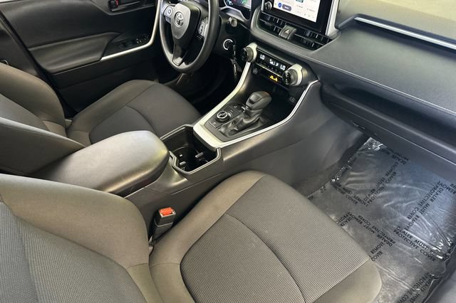 Certified 2025 Toyota RAV4 LE AWD/4WD image 20