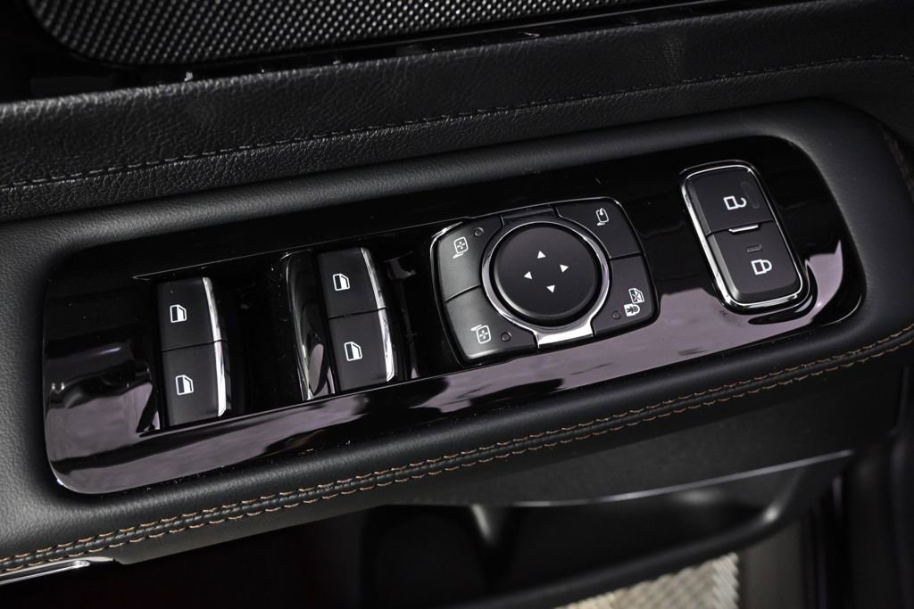 New 2026 Lincoln Aviator Reserve w/ Jet Appearance Package image 24