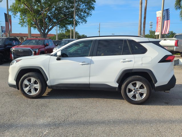 Used 2021 Toyota RAV4 XLE FWD image 5