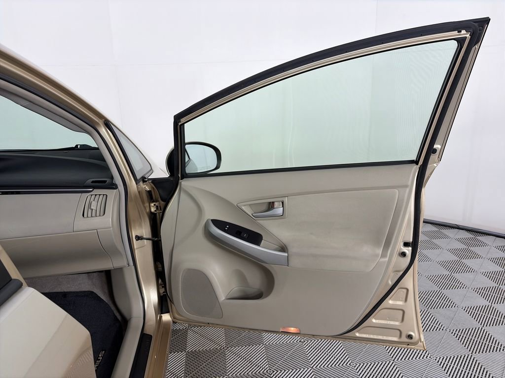 Used 2011 Toyota Prius Two image 28