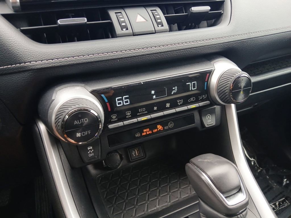 Used 2024 Toyota RAV4 XLE Premium FWD image 20