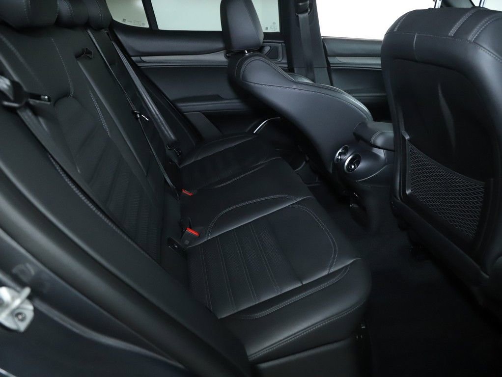 Used 2018 Alfa Romeo Stelvio Ti Sport image 33