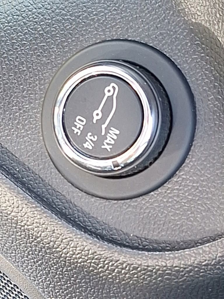 Used 2021 Buick Encore GX Select w/ Sport Touring Package image 23