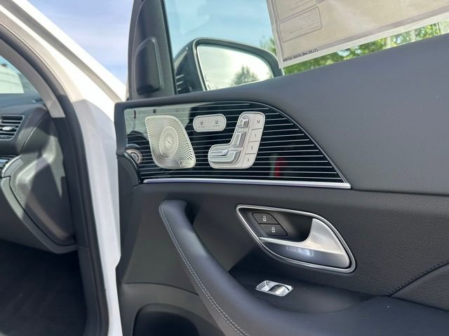 New 2026 Mercedes-Benz GLS 450 4MATIC image 27