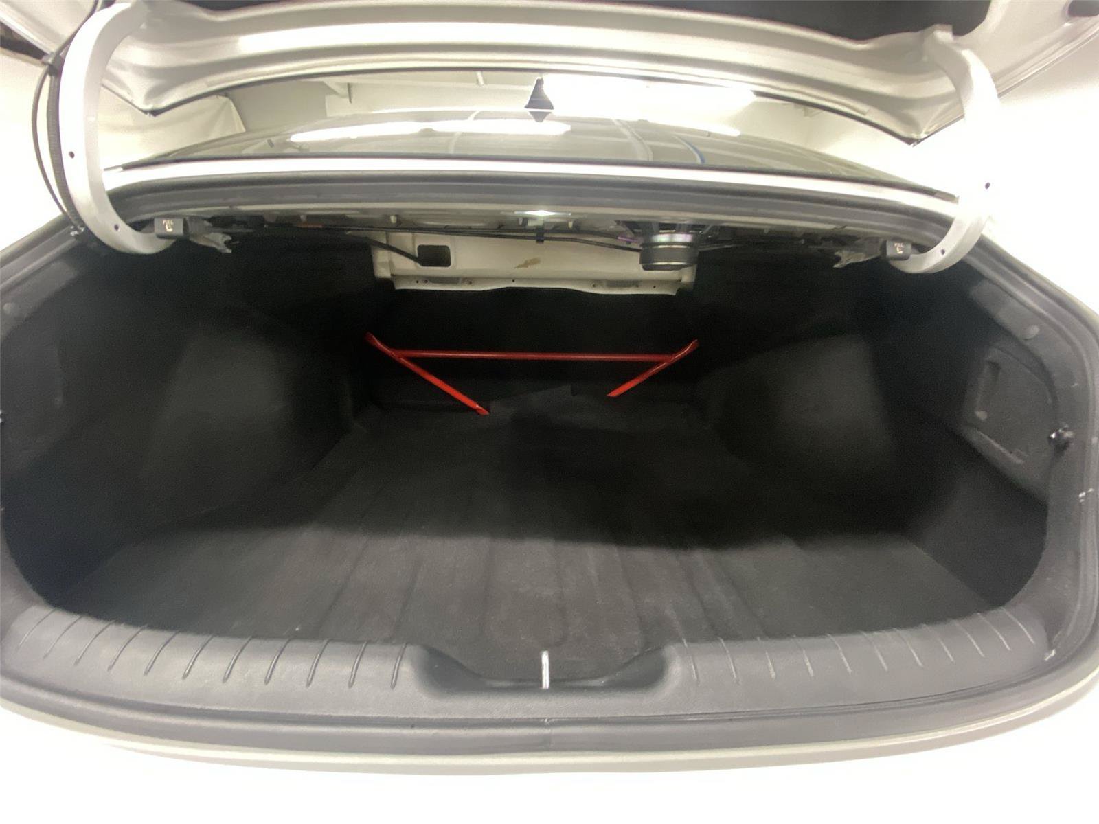 Used 2022 Hyundai Elantra N FWD image 25