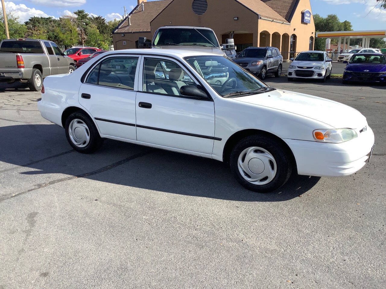 Used 2000 Toyota Corolla VE FWD image 7