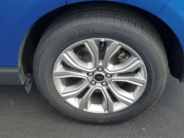 Certified 2024 Ford Edge Titanium image 5