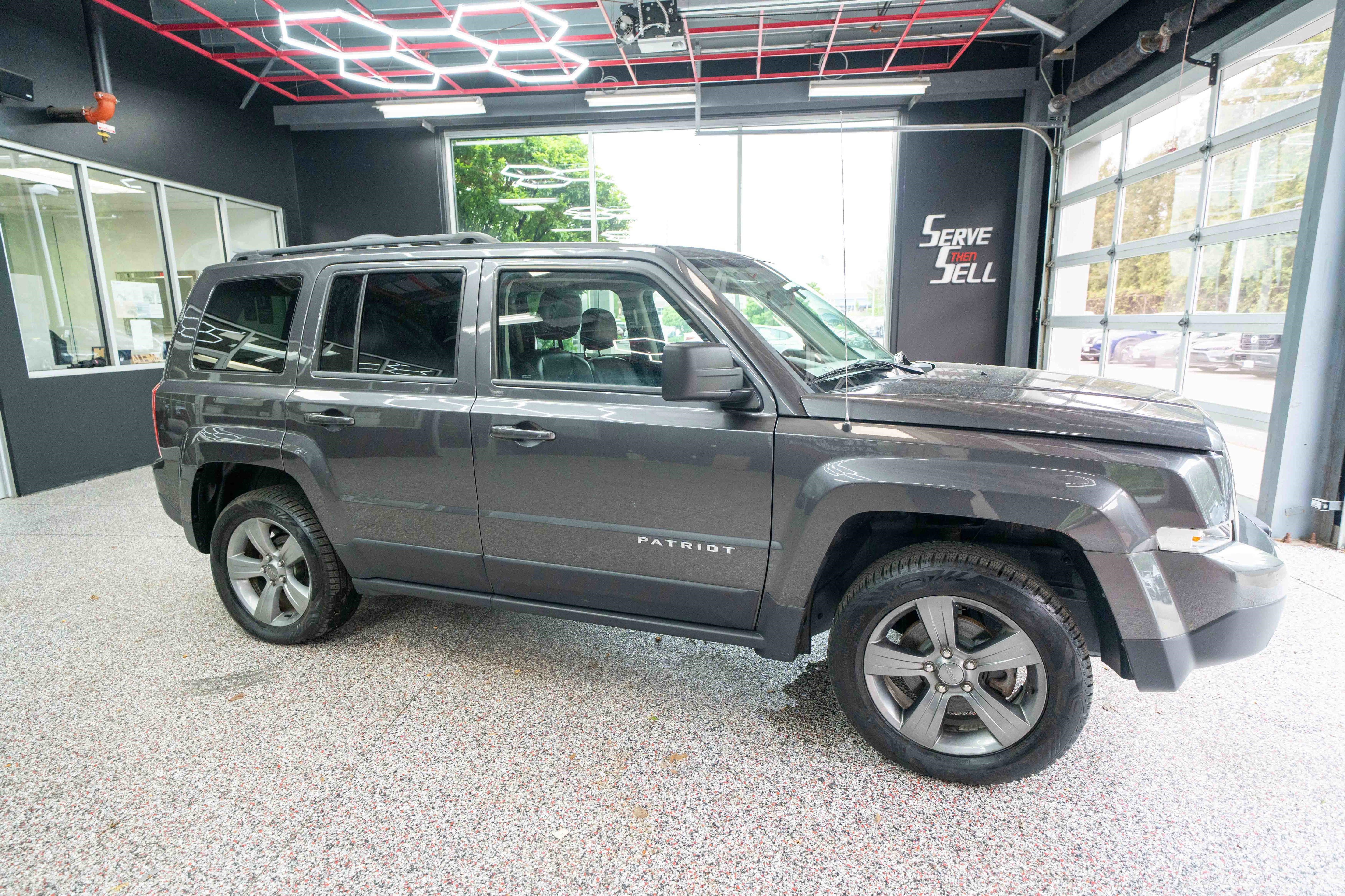 Used 2015 Jeep Patriot High Altitude AWD/4WD image 5