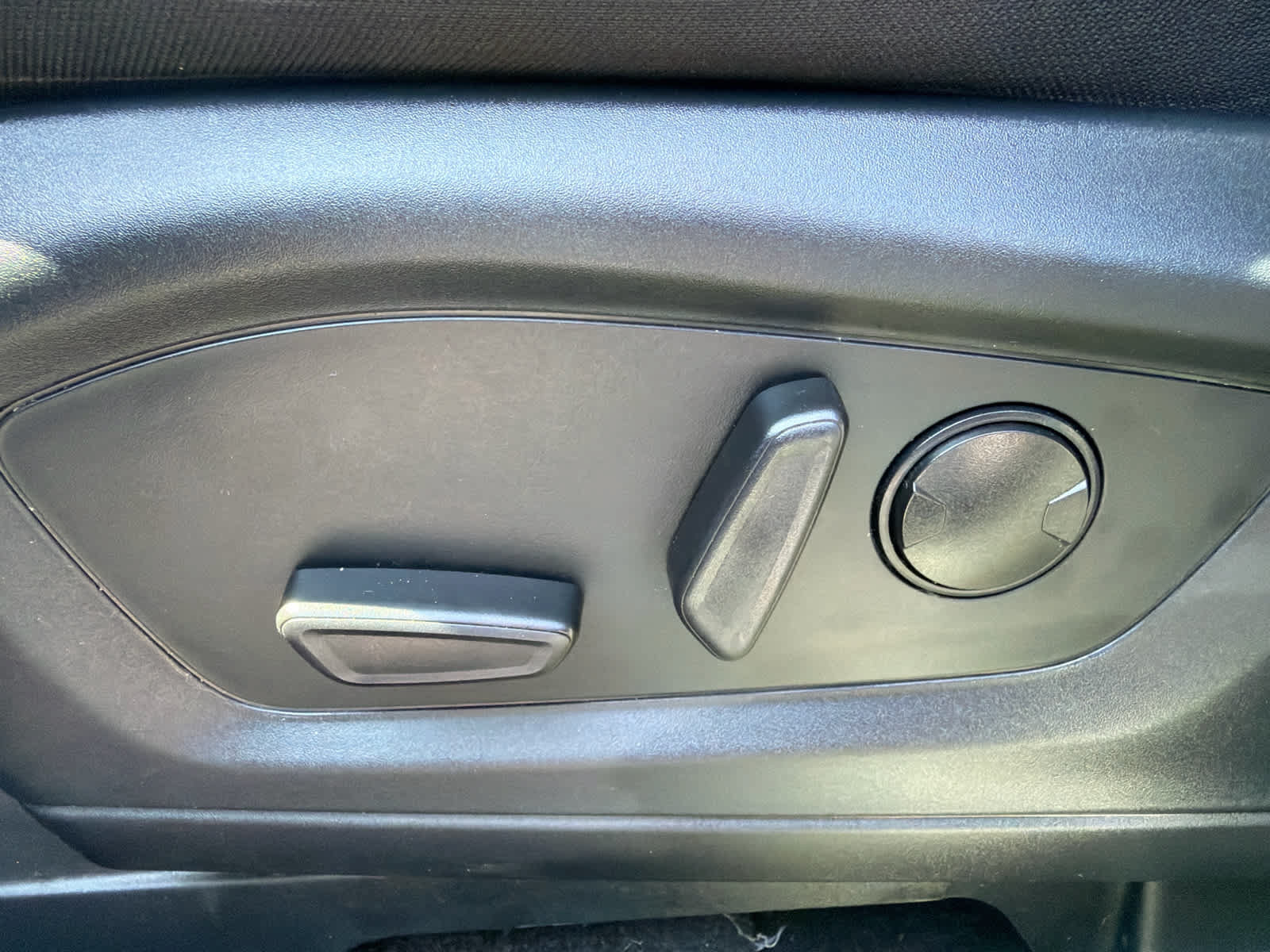Used 2023 Ford Explorer XLT RWD image 18