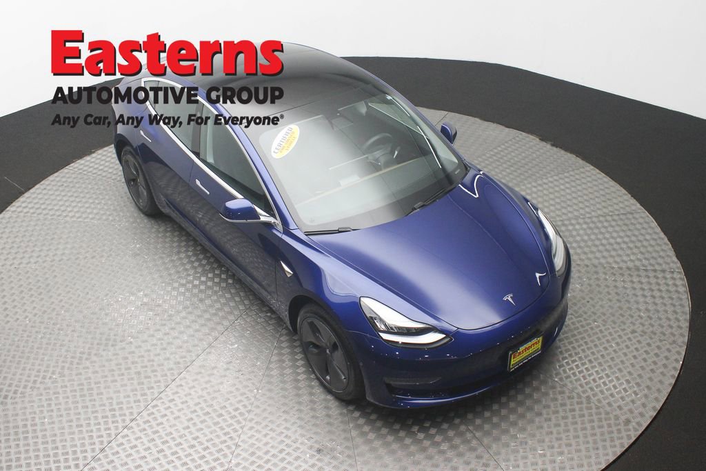 Used 2019 Tesla Model 3 Standard Range image 3