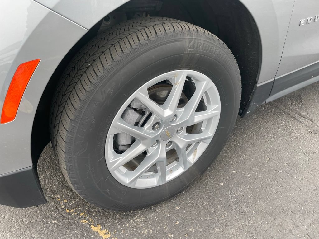 Used 2024 Chevrolet Equinox LT AWD/4WD image 3