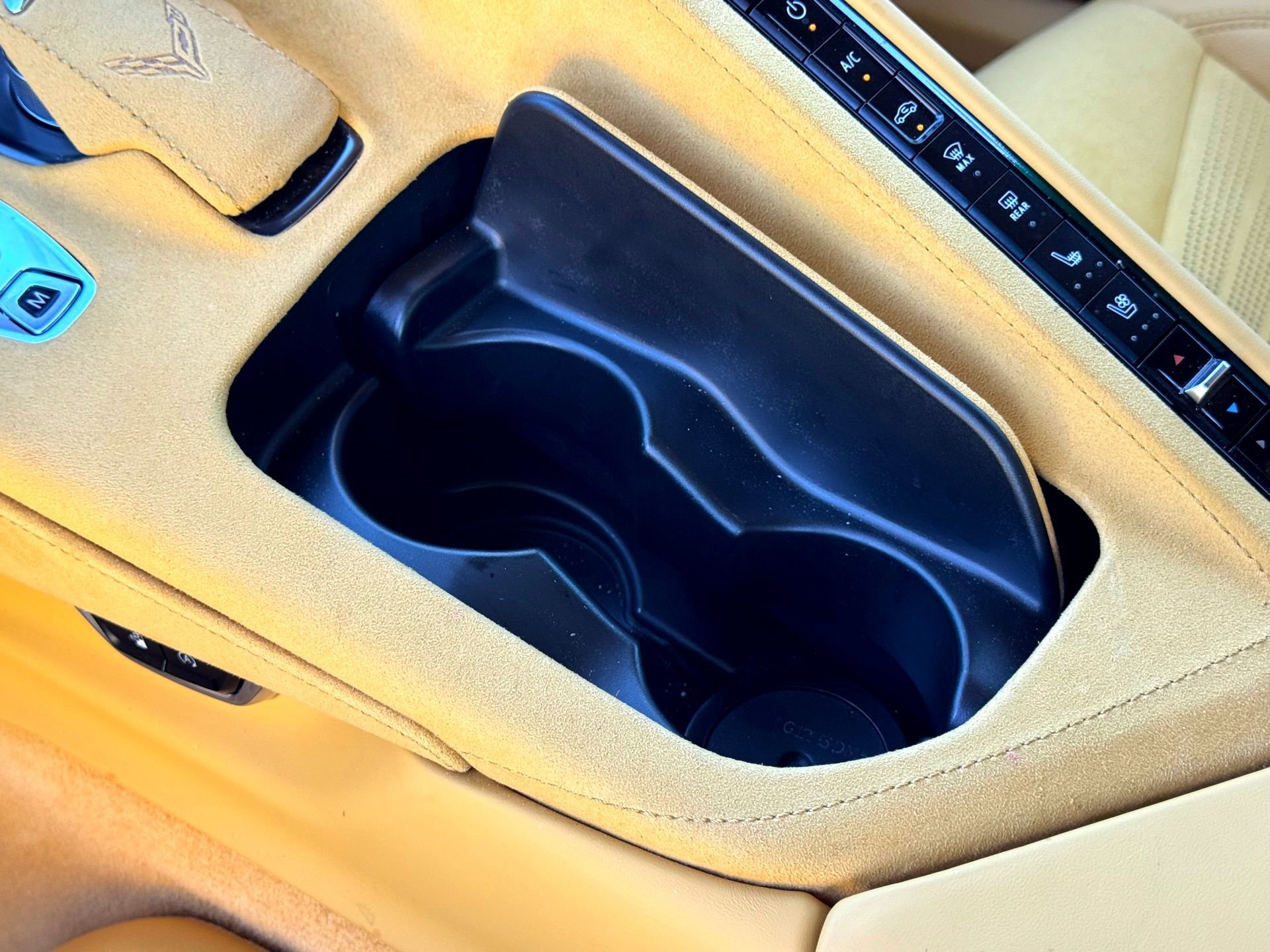 Used 2025 Chevrolet Corvette E-Ray w/ Stealth Interior Trim Package image 32