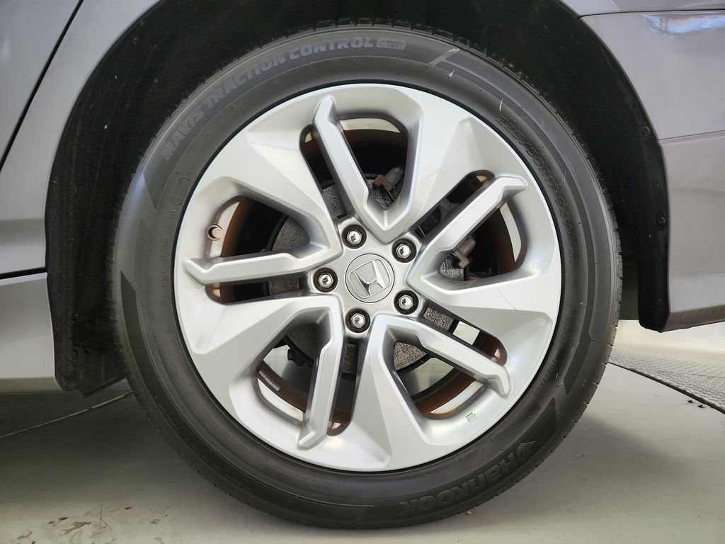 Used 2019 Honda Accord LX image 31