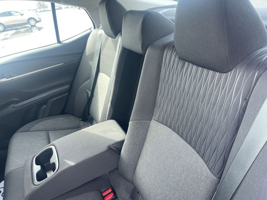 Used 2025 Toyota Camry LE w/ Convenience Package image 35