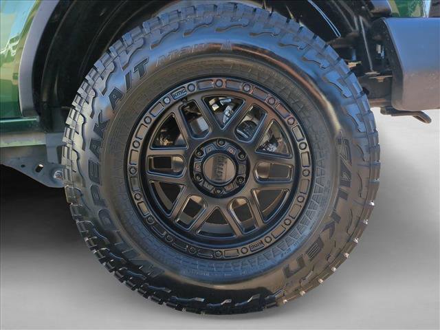 Used 2022 Ford Bronco Base image 24
